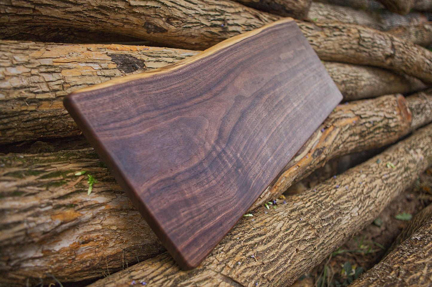 THE SHARK: Unique Live Edge Walnut Charcuterie Board - Rustic Elegance with a Wild Twist for Gourmet Display
