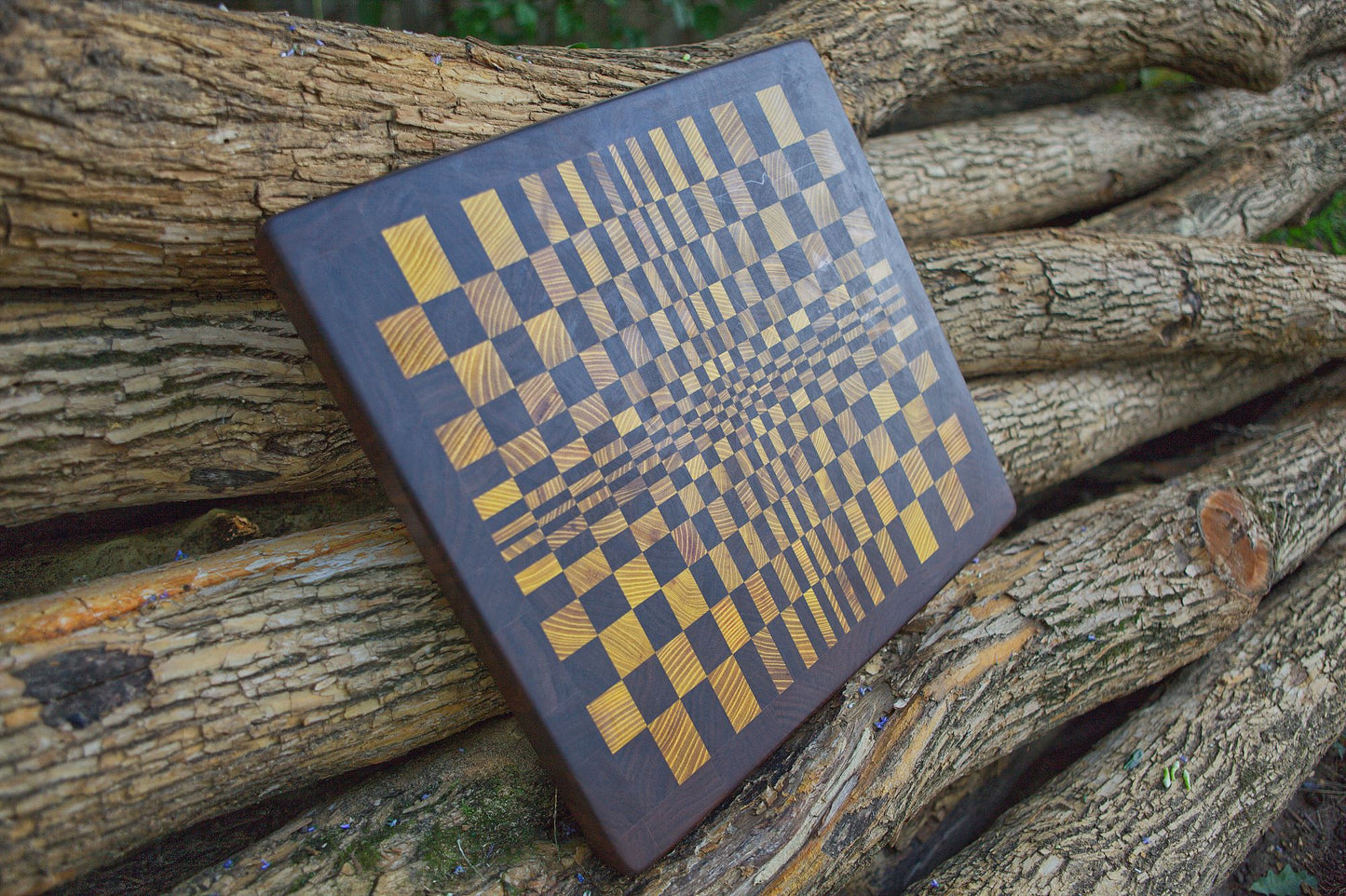 THE CENTERED: Exquisite Handcrafted Woodwork Masterpiece, Elegant Osage Orange & Walnut Blend for Modern Artistry & Decor